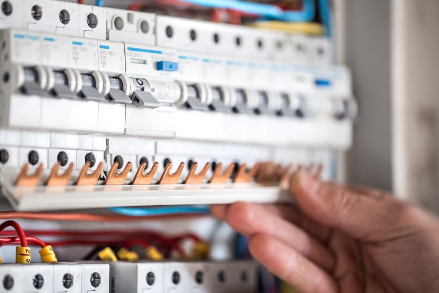 vérifications réglementaires installations électriques
